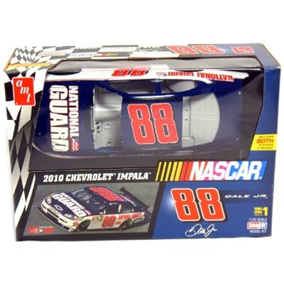 NASCARÂ®: 2010 Chevy Impala Dale Earnhardt Jr. #88 1:25 Scale (White/Blue)