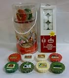 Christmas Tart Warmer Gift Set - Full Size Winter Bird Crackle Glass Includes 10 Tarts 1 Balsam Cedar - 1 Sparkling Cinnamon - 1 Christmas Cookie - 1 Christmas Wreath - 1 Christmas Tree - 1 Mistletoe - 1 Christmas Eve - 1 Home for the Holidays - 1 Christmas Rose 1 Christmas Cupcake Tarts Plus 12 White Tea Lights