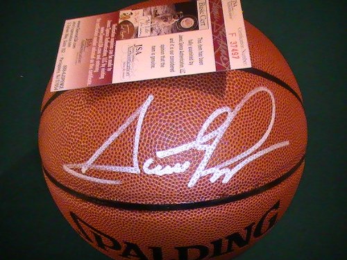 SCOTTIE PIPPEN SIGNED AUTOGRAPHED BASKETBALL CHICAGO BULLS COA JSA