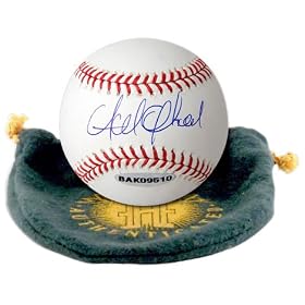 Upper Deck Andrew McCutchen Autographed Baseball Upper Deck Andrew McCutchen Autographed Baseball (UDA)