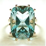 14k White-Gold, Blue Topaz Cocktail Ring 12.85 Carats