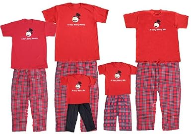 family christmas pajamas for mommy, daddy and child
