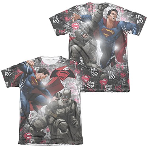 Batman vs. Superman- Showdown (Front/Back) T-Shirt Size L