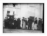 Newswire Photo (S): The general public being admitted to the White House