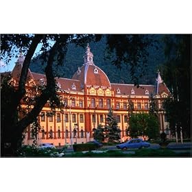 photographie The Prefectura (Judiciary Hall) in Brasov. est disperible en (L x H): 80 x 50 cm de ...