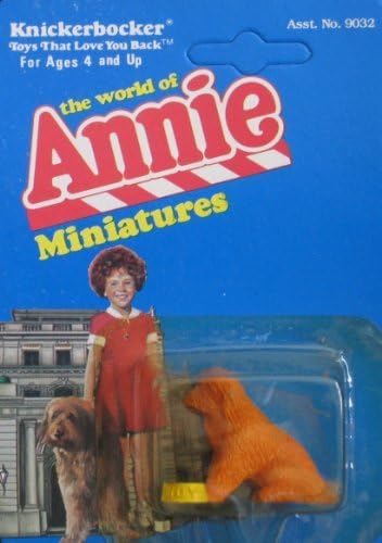 Little Orphan Annie Miniatures - SANDY Dog The World of Annie (1982 Knickerbocker) by Knickerbocker