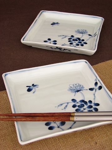 波佐見焼 陶房青 古染野バラ角取皿