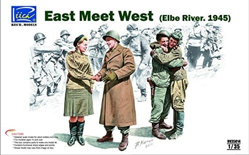 East Meet West Elbe River 1945 (4 Figures Set), 1/35 Scale