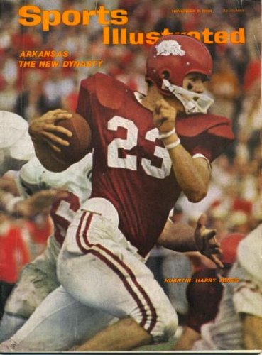 Sports Illustrated November 8 1965 Hurryin' Harry Jones/Arkansas Razorbacks on Cover, Gale Sayers/Chicago Bears, Baltimore Bullets/NBA, Dick Bailey/Sports Network