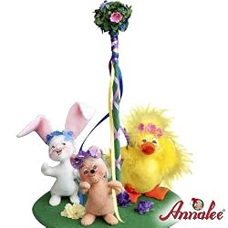 Maypole Frolic By Annalee