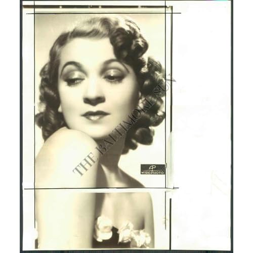 Photo of Donna Damerel, Radio MYRT AND MARGE ( BHW-314-BS )