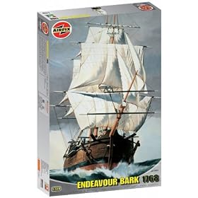 Airfix A07251 1:120 Scale Endeavour Classic Ship Classic Kit Series 7