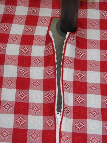 Polyester Gingham Umbrella Table Cloth, 50"X80" Rectangle