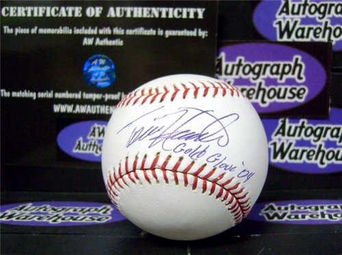 Torii Hunter Autographed/Hand Signed Baseball with Gold Glove inscription