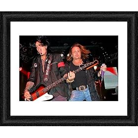 Framed Print of MOTLEY CRUE PRESS CONFERENCE AND CONCERT, LOS ANGELES, AMERICA - 06 DEC 2004 from Rex Features