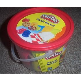Play Doh Picnic Bucket by 