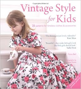 Retro style dress for tweens