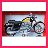 Harley Davidson 2000 XL 1200C Sportster 1200 Custom in Black and Yellow (1:18 scale) Diecast Model Motorbike
