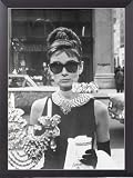 Poster Art Print framed: Hero - Breakfast At Tiffany s IX (32 x 24 inches)