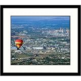 Great American Picture IS628236 Ballon Floating Over Downtown Albuquerque Framed Photograph - Yvette