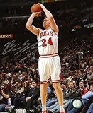 Brian Scalabrine Autographed Photograph | Details: 8x10, Chicago Bulls