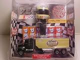 NASCAR DAYTONA 500 HELMET & HAULER PEZ GIFT SET