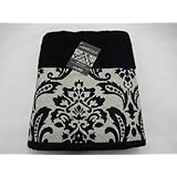 Arabesque Black & White Towels (27" x 52" Bath Towel)