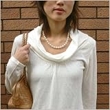 美人鎖骨ラインのふんわりオフタートル