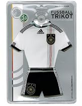 Mini Kit Fussball Trikot f&uuml;rs Auto mit Sauger, Deutschland-Design, 20x28,8x1 cm