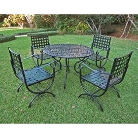 Contemporary Iron Round Table and 4 Chairs