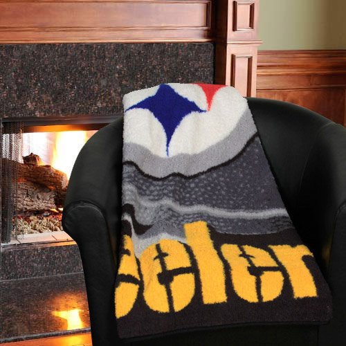 Northwest Pittsburgh Steelers 50 inch x 60 inch Sherpa Throw