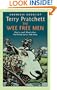 The Wee Free Men (Turtleback School & Library Binding Edition) (Discworld)