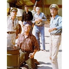 JAMES STEWART AS CAPT. FRANK TOWNS, RICHARD ATTENBOROUGH AS LEW MORAN, PETER FINCH AS CAPT. HARRIS, HARDY KR�GER AS HEINRICH DORFMANN, ERNEST BORGNINE AS TRUCKER COBB, IAN BANNEN AS 'RATBAGS' CROW, GEORGE KENNEDY AS MIKE BELLAMY FROM THE FLIGHT OF THE PHOENIX - IN FARBE - Filmfoto (4 verschiedene Fotos zur Auswahl, auch in (Poster) PLAKAT-Format erh�ltlich)