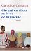 Giscard en short au bord de la piscine