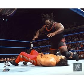  Mark Henry - Official WWE 8x10 Glossy Photo