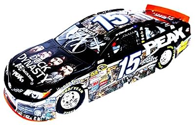 2X AUTOGRAPHED 2013 Clint Bowyer & Michael Waltrip #15 Peak Racing DUCK DYNASTY A&E SHOW (Camo) Signed Lionel 1/24 NASCAR Diecast Car with COA (#1323 of only 3,505 produced!)