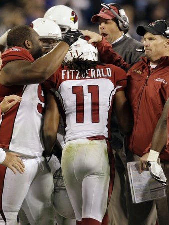 Cardinals Panthers Football: Charlotte, NORTH CAROLINA - Larry Fitzgerald Photographic Poster Print by Chuck Burton, 18x24