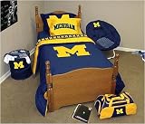 Michigan Wolverines Logo Bed in a Bag- Full/Queen