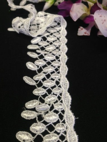 2 Yards, WHITE Venise Lace Trim, Delicate Raindrop Design,1.5