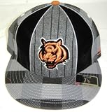 Size 7 1/8 NFL Cincinnati Bengals Flat Bill Fitted Cap w/Gray Checker board design