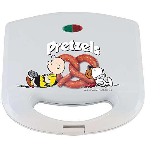 (Set) PEANUTS Snoopy And Woodstock Grilled Cheese Maker Plus Pretzel