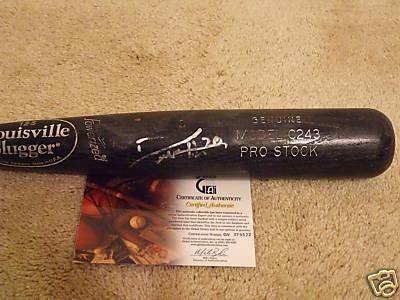 Dustin Martin Minnesota Twins Rookie Signed Bat GAI - Autographed MLB Bats