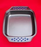 Review   / 8 INCH SQUARE NON STICK CAKE TIN WITH SILICONE HANDLES