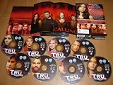 Tru Calling: Fox Series - Complete Seasons 1 & 2 + Collectors Booklet + DVD Exclusive Pilot & Special Featurettes (8 Disc Box Set) [DVD]