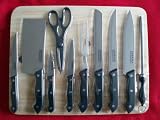 Review   / 11pc kitchen knife set and chopping board