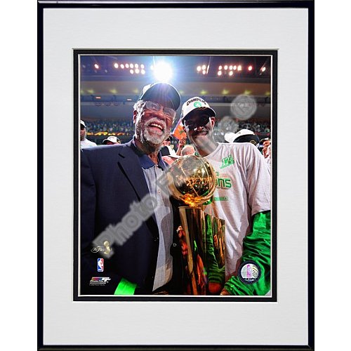 Photo File Boston Celtics Bill Russell & Kevin Garnett 2008 Championship Trophy 8X10 Framed Photo