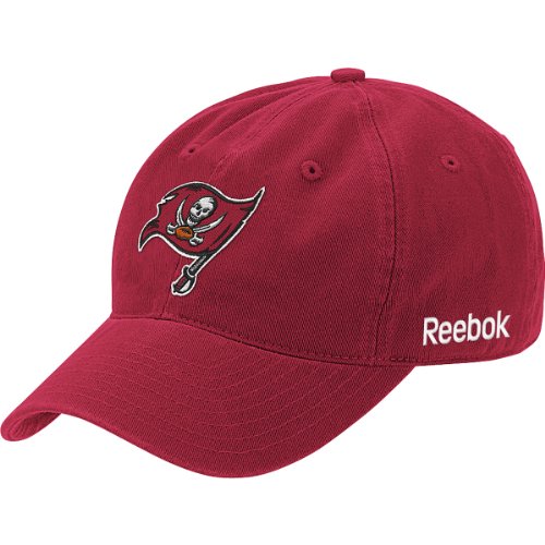 Reebok Tampa Bay Buccaneers Fitted Sideline Slouch Hat Large