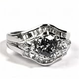 Sterling Silver Ring with Clear CZ - Size: 6-9