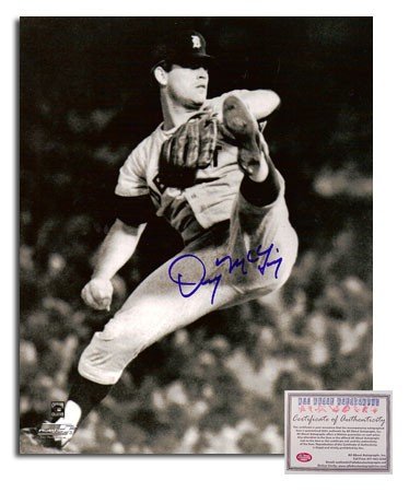 Denny McLain Autographed/Hand Signed Detroit Tigers 16x20 Photograph Pitching Black and White