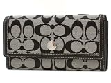 (コーチ) COACH F42985 SBWBK 三つ折長財布 ハンプトンズ シグネチャー スリム エンベロープ ホワイト×ブラック [並行輸入品]